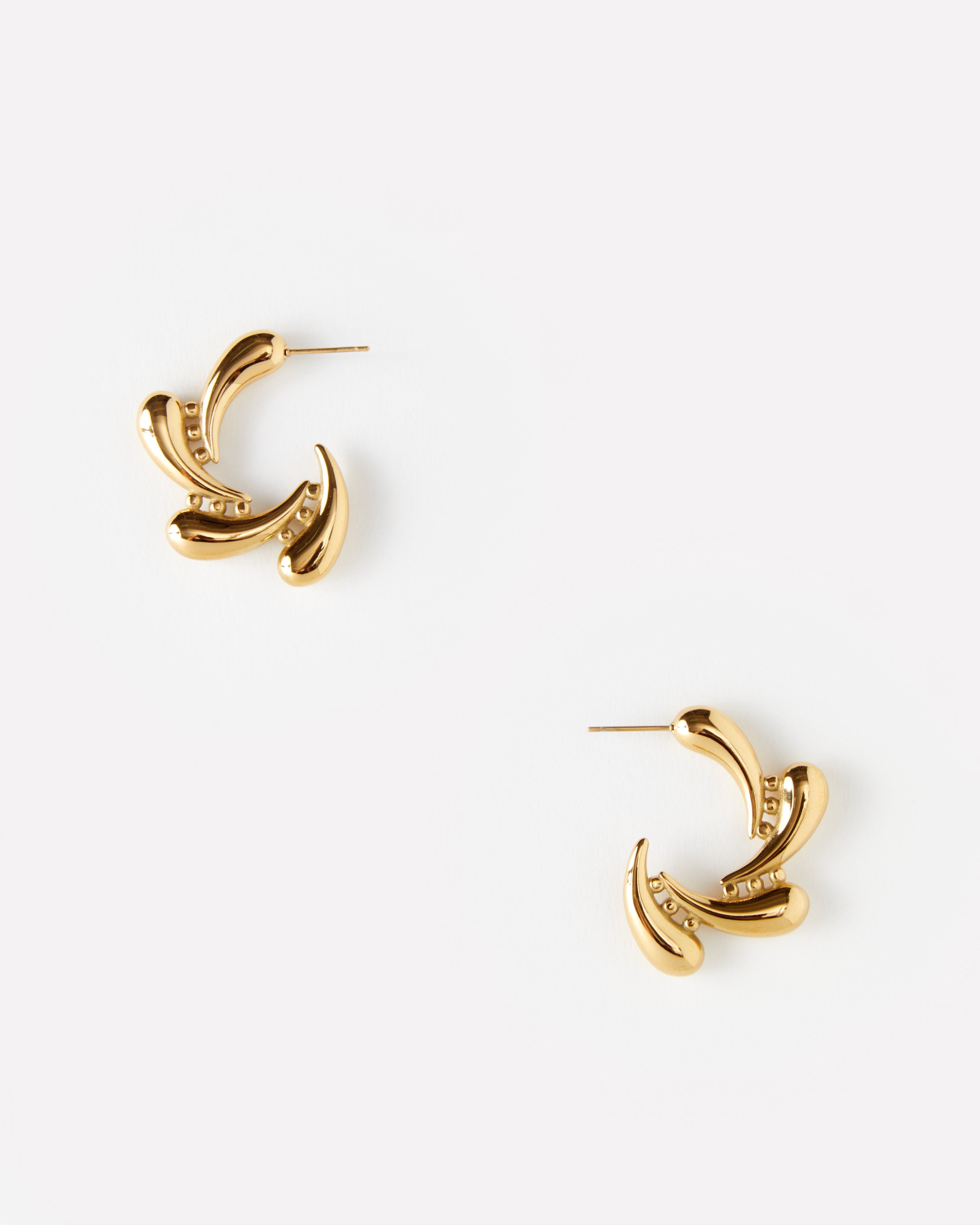 TEARDROP SWIRL EARRING