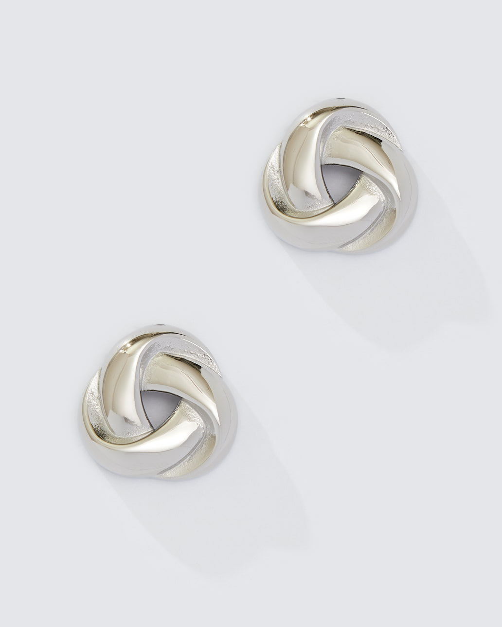 CIRCULAR EARRING