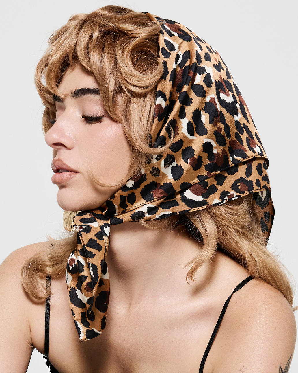 LEOPARD SCARF